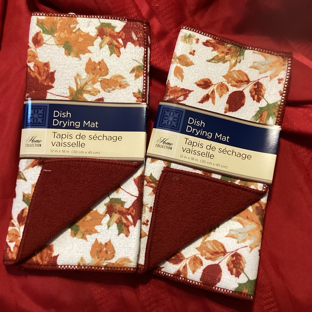New set of 2 Home Collection microfiber drying mats fall leaves design